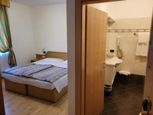 Koupelna v ubytování Garni B&B Mozart Nesthouse