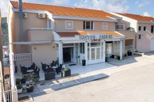 Budova, kde se hotel nachází