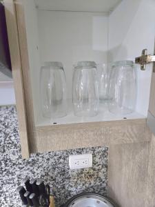 Kuchyň nebo kuchyňský kout v ubytování Moderno, brillante y parqueo