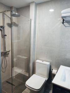 Koupelna v ubytování Plaza Hotel