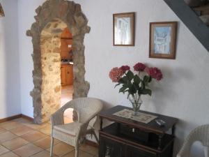 A seating area at Finca Horno de Cal