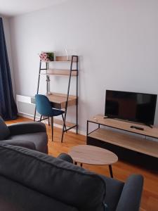 Μια τηλεόραση ή/και κέντρο ψυχαγωγίας στο FORUM 134, 36 m2 en plein centre ville