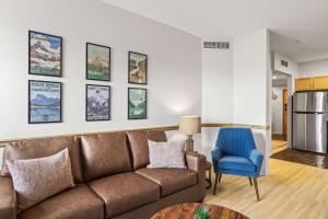 Un lugar para sentarse en Charming & Cozy 1-Bedroom Retreat