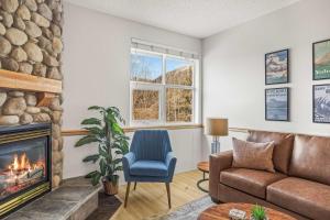 Un lugar para sentarse en Charming & Cozy 1-Bedroom Retreat