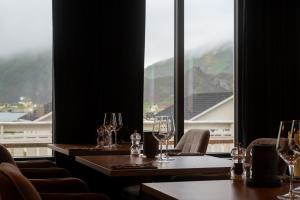 Üldine mäevaade või majutusasutusest Lofoten Værøy Bryggehotell AS pildistatud vaade