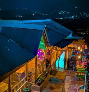 Φωτογραφία από το άλμπουμ του Manali Calling Cafe, wooden huts and hostel σε Bashist