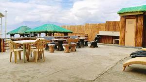 Restaurace v ubytování Baywatch Beach Resort