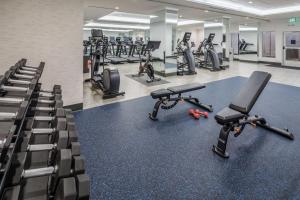Fitness centrum a/nebo fitness zařízení v ubytování DoubleTree by Hilton Hotel Denver