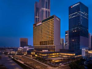 Pemandangan umum bagi Shanghai atau pemandangan bandar yang diambil dari hotel