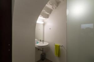 Et badeværelse på Casa da Rocha Quebrada + 28 billeder