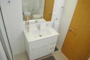 Et badeværelse på GuestReady - Vila Rosa - Renovated Seaviews House