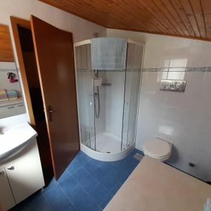 Koupelna v ubytování Apartments Renata - Brseč