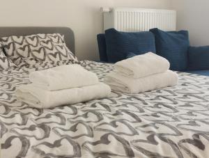 Posteľ alebo postele v izbe v ubytovaní Życzliwy Apartament z garażem