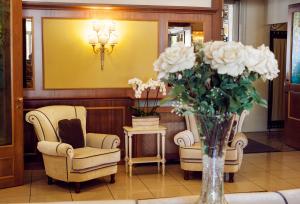 Gallery image of Hotel Conca d'Oro in Salò +42 photos