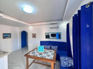 Posezení v ubytování Aina Hannah Family Resort's Greek Unit + 13 fotografií