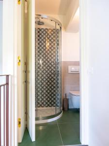 Et badeværelse på Villa Rosaria + 20 billeder