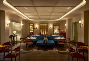 Posezení v ubytování Signature by M Village Danang Heritage, A modern luxury stay