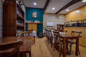 Kuchnia lub aneks kuchenny w obiekcie Pension La Corredera