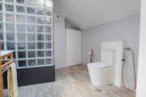 Koupelna v ubytování Casa 7 + 9 fotografií