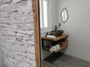 A bathroom at Villa andaluza relax y playa en entorno tranquilo
