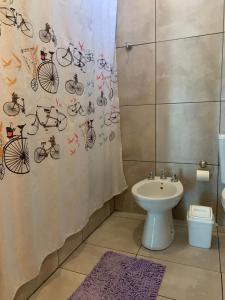 Koupelna v ubytování El despertar Hospedaje