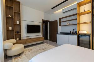 Llit o llits en una habitació de استوديو فاخر مكون من غرفة نوم بمجمع ثراء طيبة
