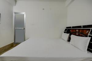 Fotografie z fotogalerie ubytování SPOT ON Mehta Banquet And Restaurant v destinaci Ráňčí