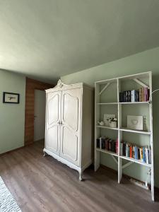 Knjižnica na turistični kmetiji