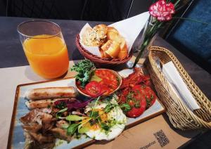 Jídlo v bed and breakfast nebo okolí + 58 fotografií