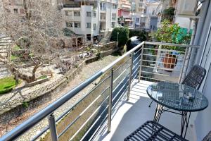 Balkón nebo terasa v ubytování Krya Suites