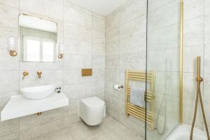 Et badeværelse på Coral House + 27 billeder