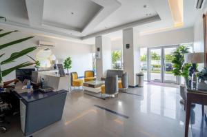 Posezení v ubytování Sapphire Towers + 27 fotografií