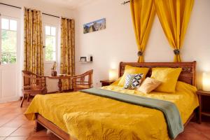 Postel nebo postele na pokoji v ubytování Relais Des Gouverneurs