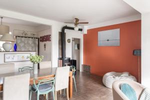 Χώρος καθιστικού στο Les BrisesDeDinard - Grande maison familiale pour 8 personnes à 10min de la plage à pied-Idéal WE et Vacances