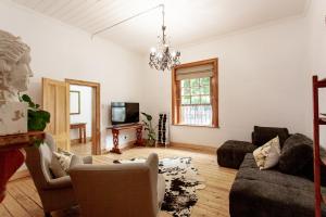 Μια τηλεόραση ή/και κέντρο ψυχαγωγίας στο Double Story at 55