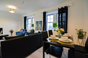 Posezení v ubytování Spacious Two bedroom In Orrell with Free Parking