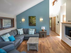 Istumisnurk majutusasutuses Ardgartan Argyll Cabins - Forest Holidays