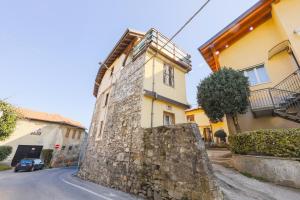 Το κτήριο όπου στεγάζεται  η παραθεριστική κατοικία