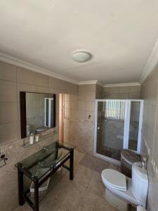 Bilik mandi di Beach House on the West Coast +29 gambar