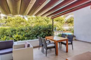 A balcony or terrace at Apartamento La Cabanya 2d