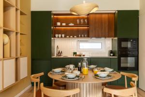 Kuchyň nebo kuchyňský kout v ubytování Marone Suites Budapest