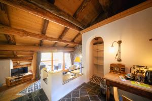 Kuchyň nebo kuchyňský kout v ubytování Albergo Ristorante Grotto Miralago