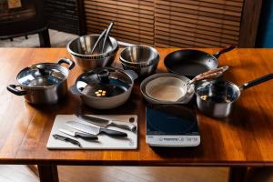 ゲスト専用プライベートサウナ付き一棟貸し宿 In Utero的咖啡和沏茶工具