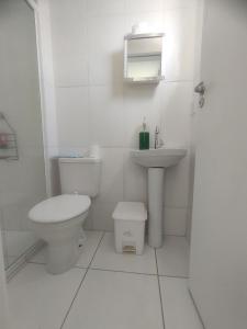 Koupelna v ubytování Apartamento Studio amplo, Completo com Internet + 8 fotografií