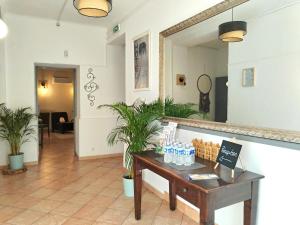 Fotografie z fotogalerie ubytování Logis Hôtel La Bastide d'Entraigues v destinaci Entraigues-sur-la-Sorgue