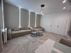 Posedenie v ubytovaní New Modern Comfort in the Heart of Bratislavas Old Town