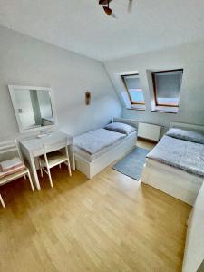 Posteľ alebo postele v izbe v ubytovaní Lutra Montana + 37 fotografií