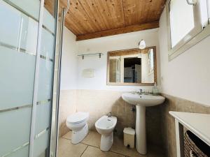 Et badeværelse på Appartement Libeccio 22 LUMIO + 11 billeder