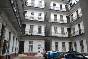 The building in which Az apartmant is located