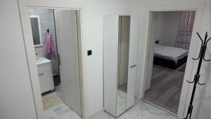 Apartman Crvenka stan na dan的一间浴室